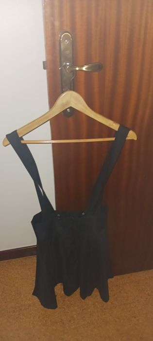 Vendo saia com alças