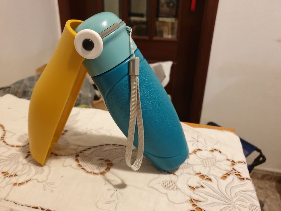 Garrafa de água para cães