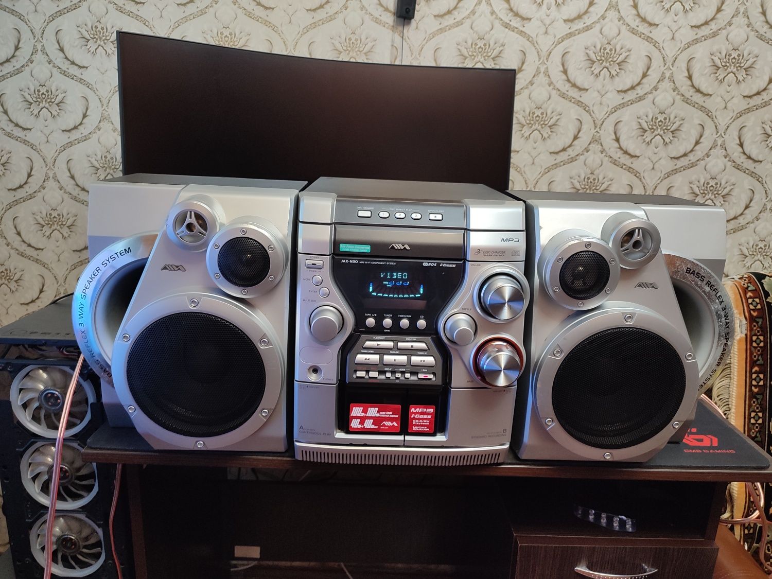 Продам музыкальный центр AIWA JAX-N30