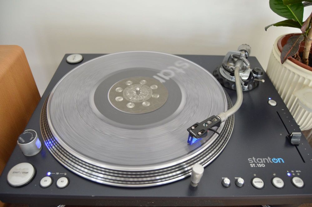 Turntable Gira-discos Stanton ST150