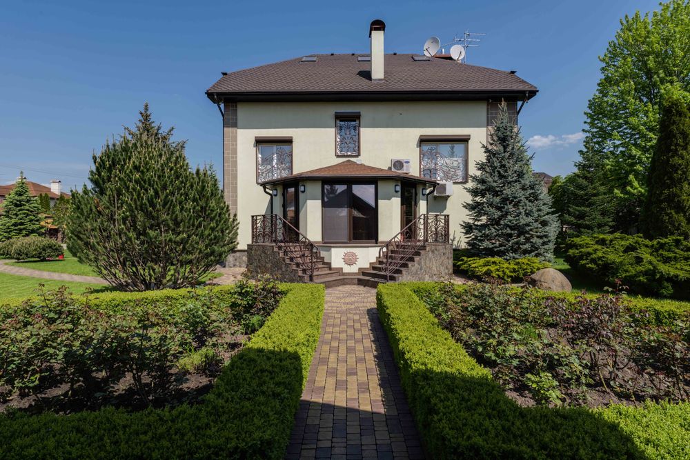 Чудова затишна садиба поряд з Києвом в с. Стоянка