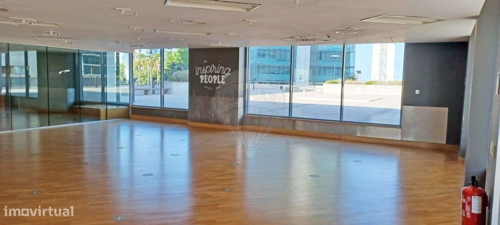 Loja  para arrendamento