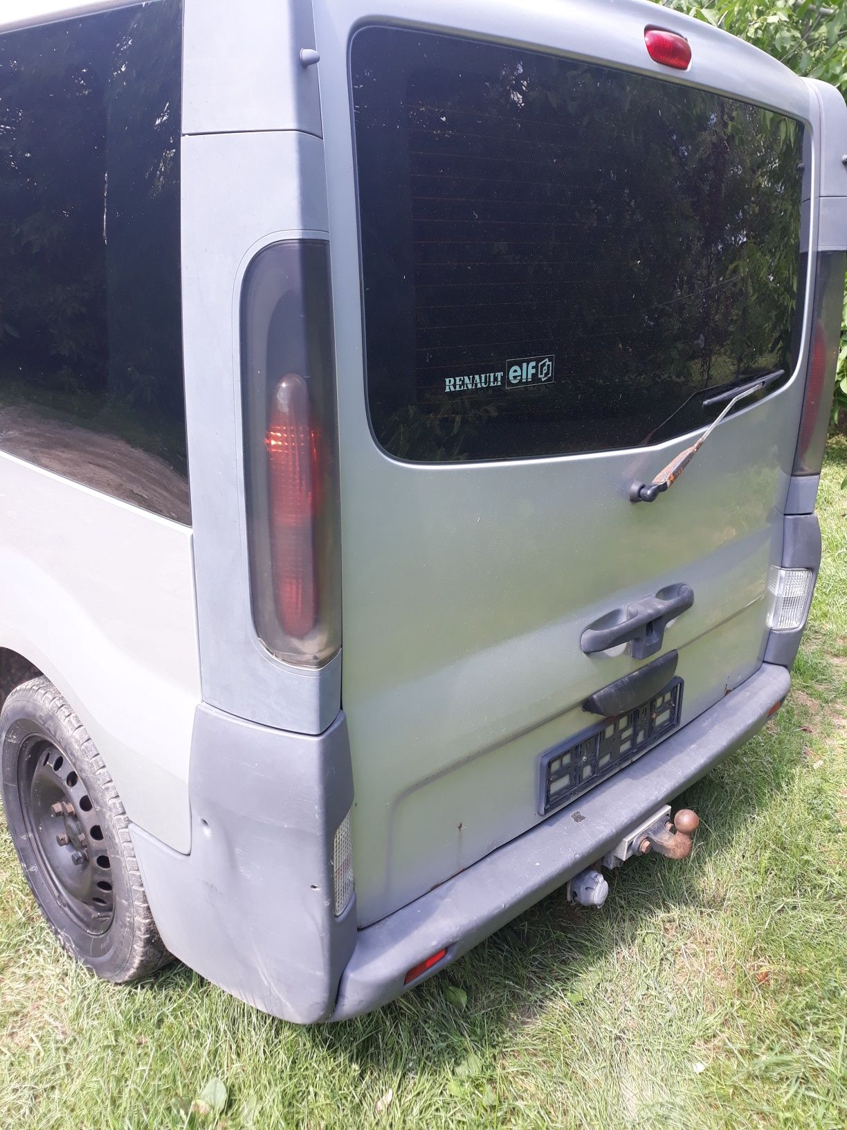 Renault trafic vivaro 1.9dci 101 silnik skrzynia i inne