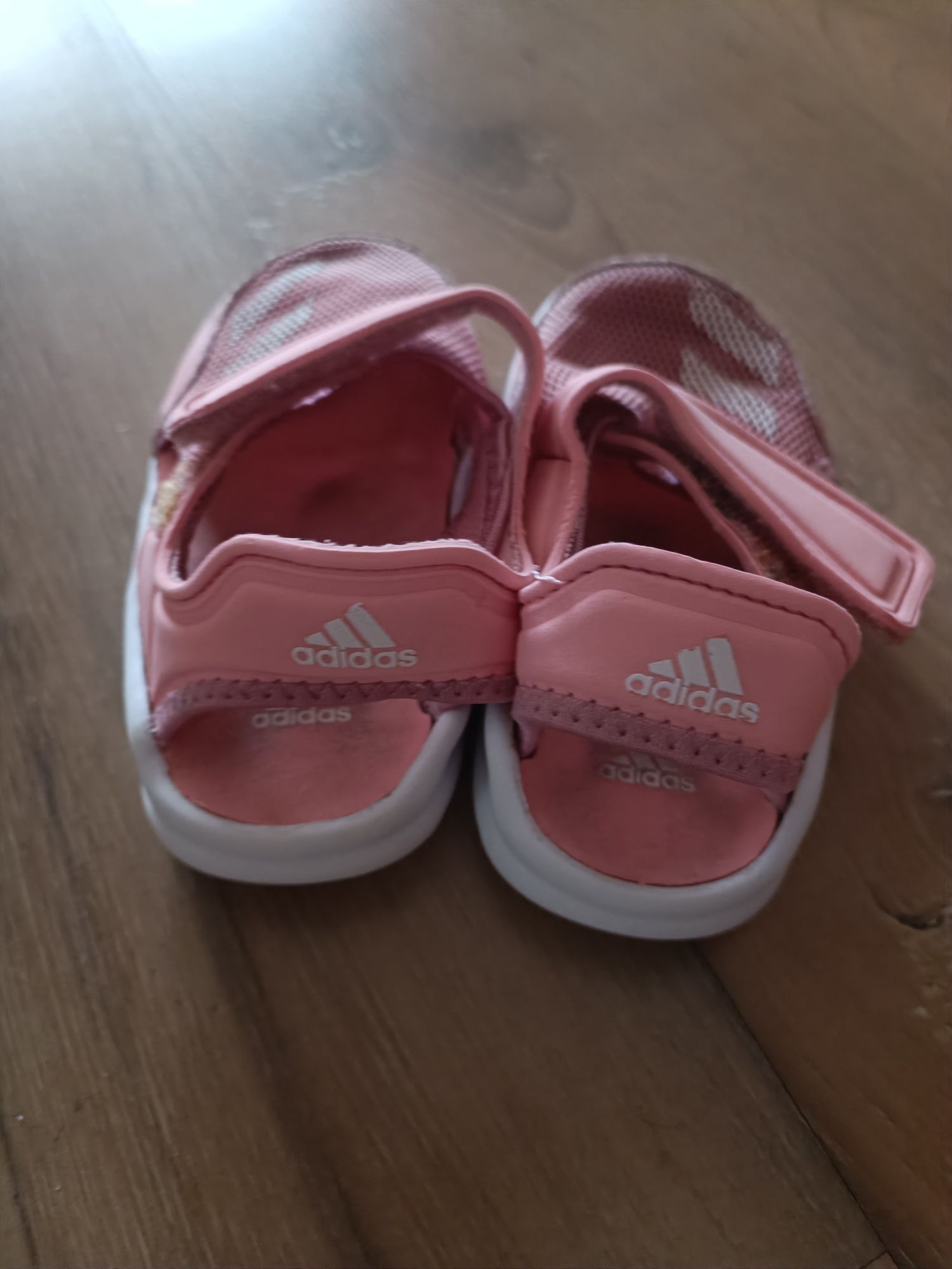 Sandały adidas dla dziewczynki rozmiar 23