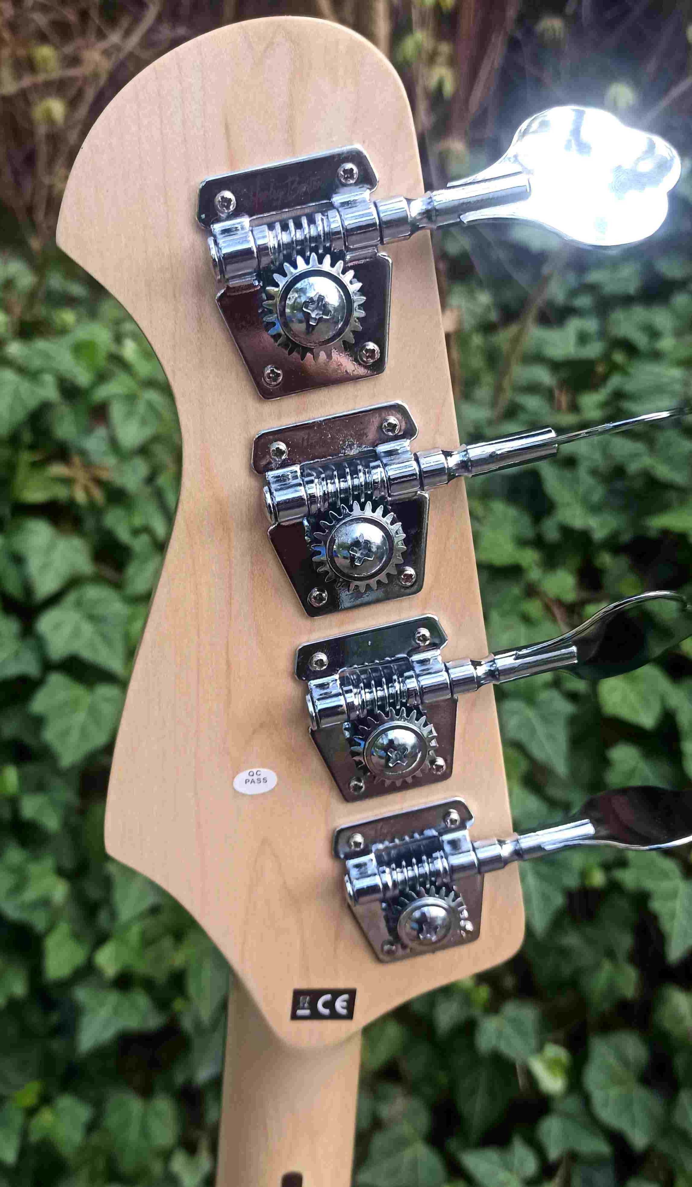 Nowa gitara basowa JB-75MN SB Vintage
