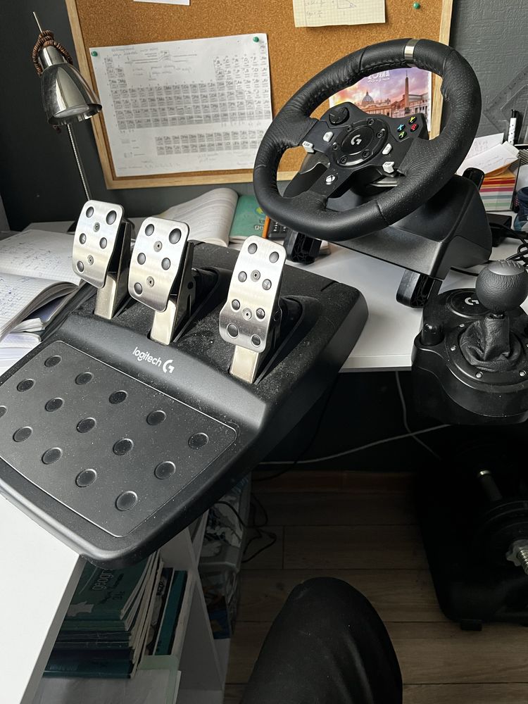 Kierownica Logitec G920 + shifter Logitec Driving Force Shifter