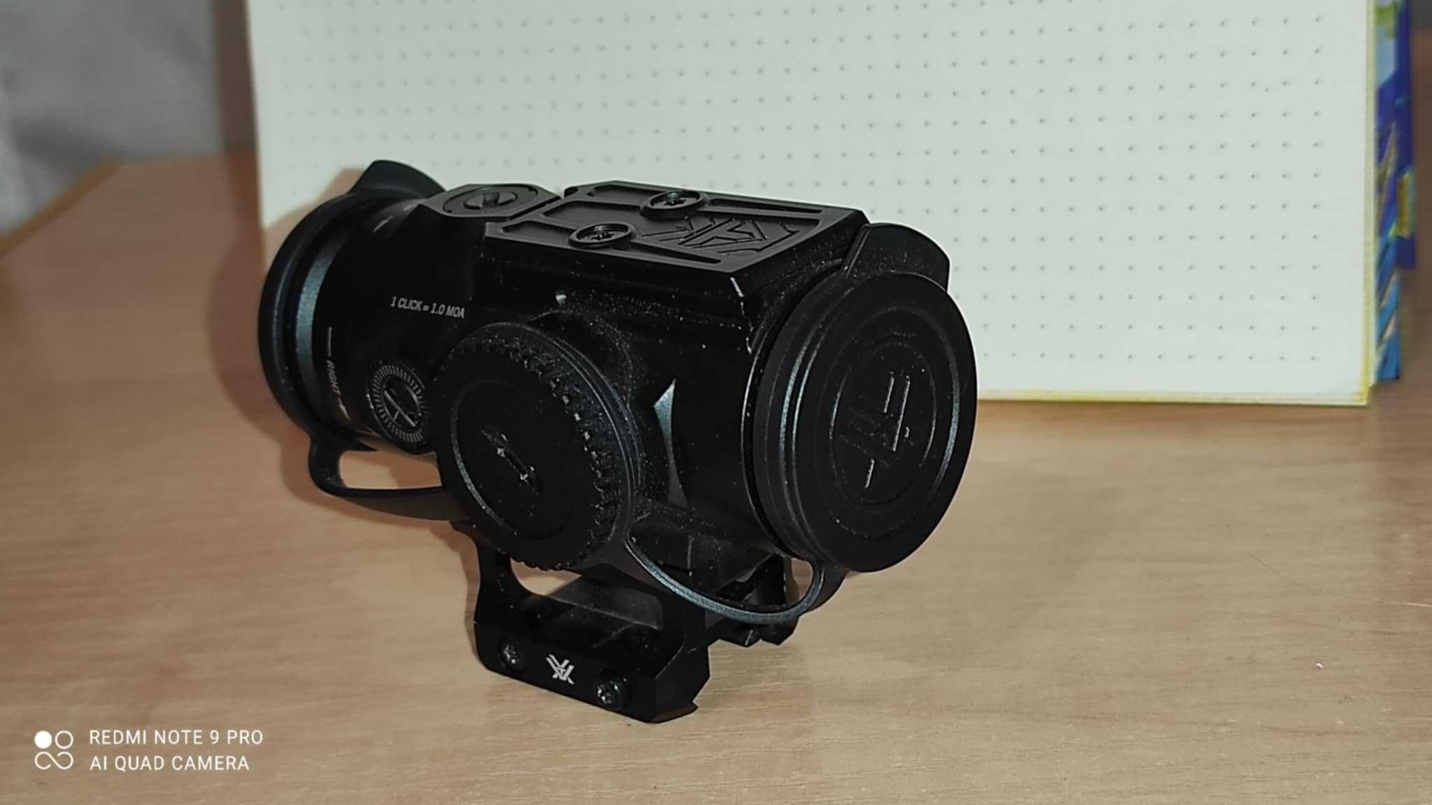 Коллиматорный прицел Vortex Spitfire 5X на Weaver