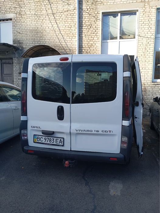 Продаж пасажирського буса Opel Vivaro 1.9 2006