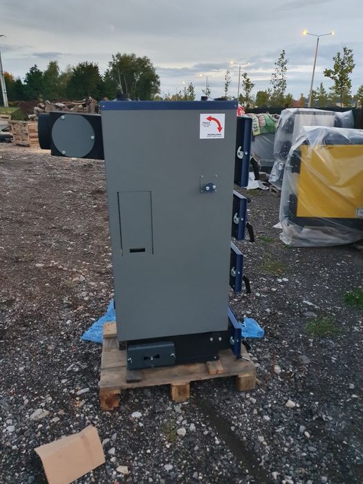 Kocioł zasypowy 18 kw 5 Klasa firmy Dworek