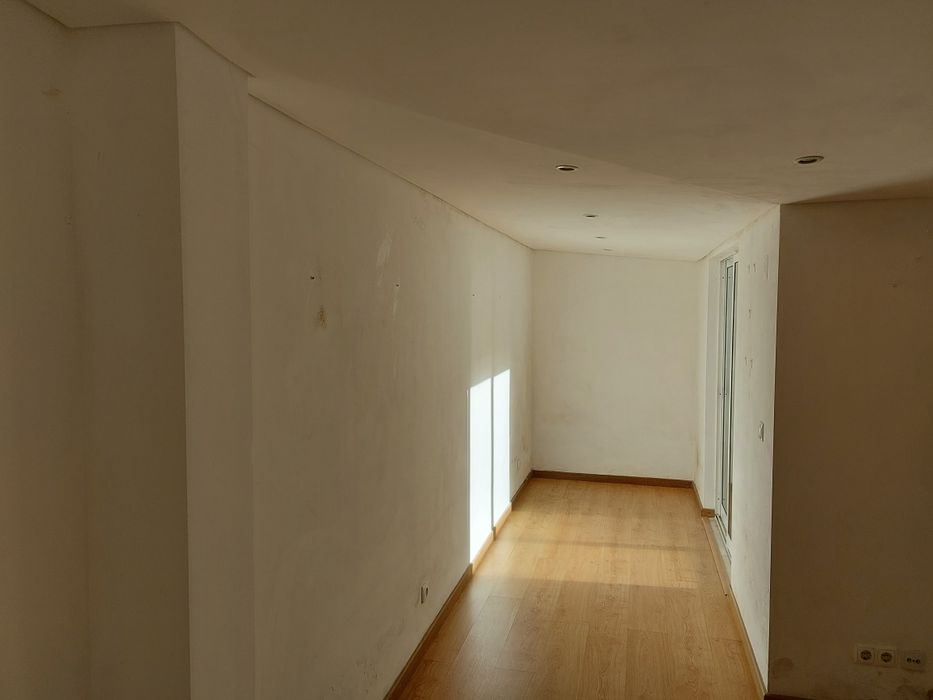 Apartamento em Alvalade