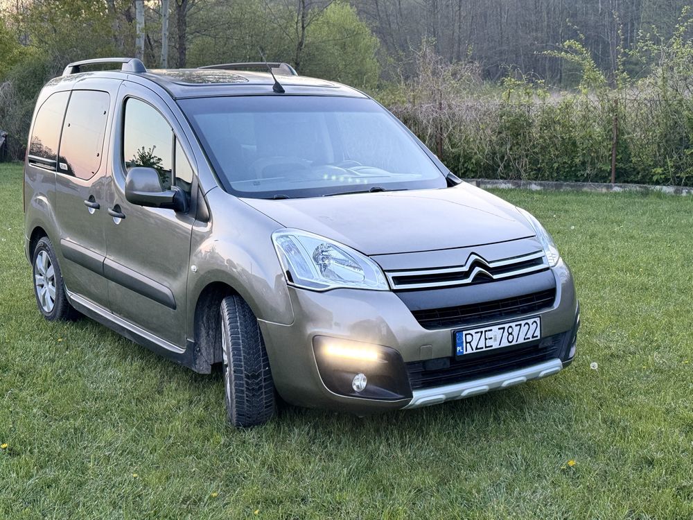 Citroen berlingo xtr / 2014 / 1.6 / 115km