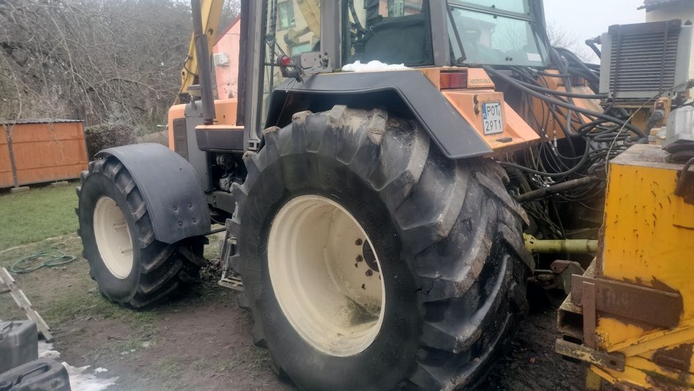 Renault 110.54 z ramieniem herder kosiarka wysięgnikowa do poboczy