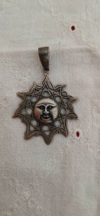 Pingente antigo Sol