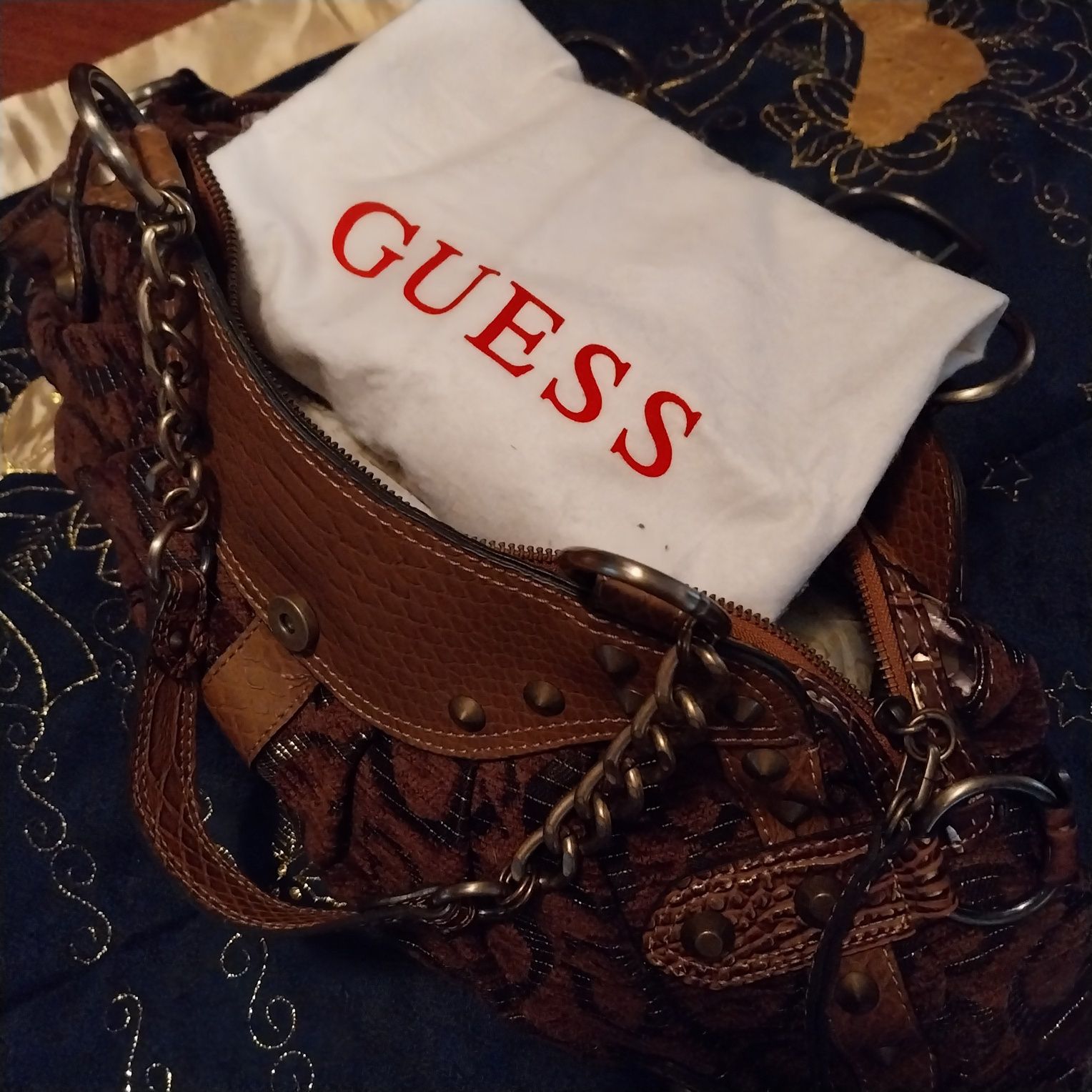 Mala guess vintage y2k G Nova