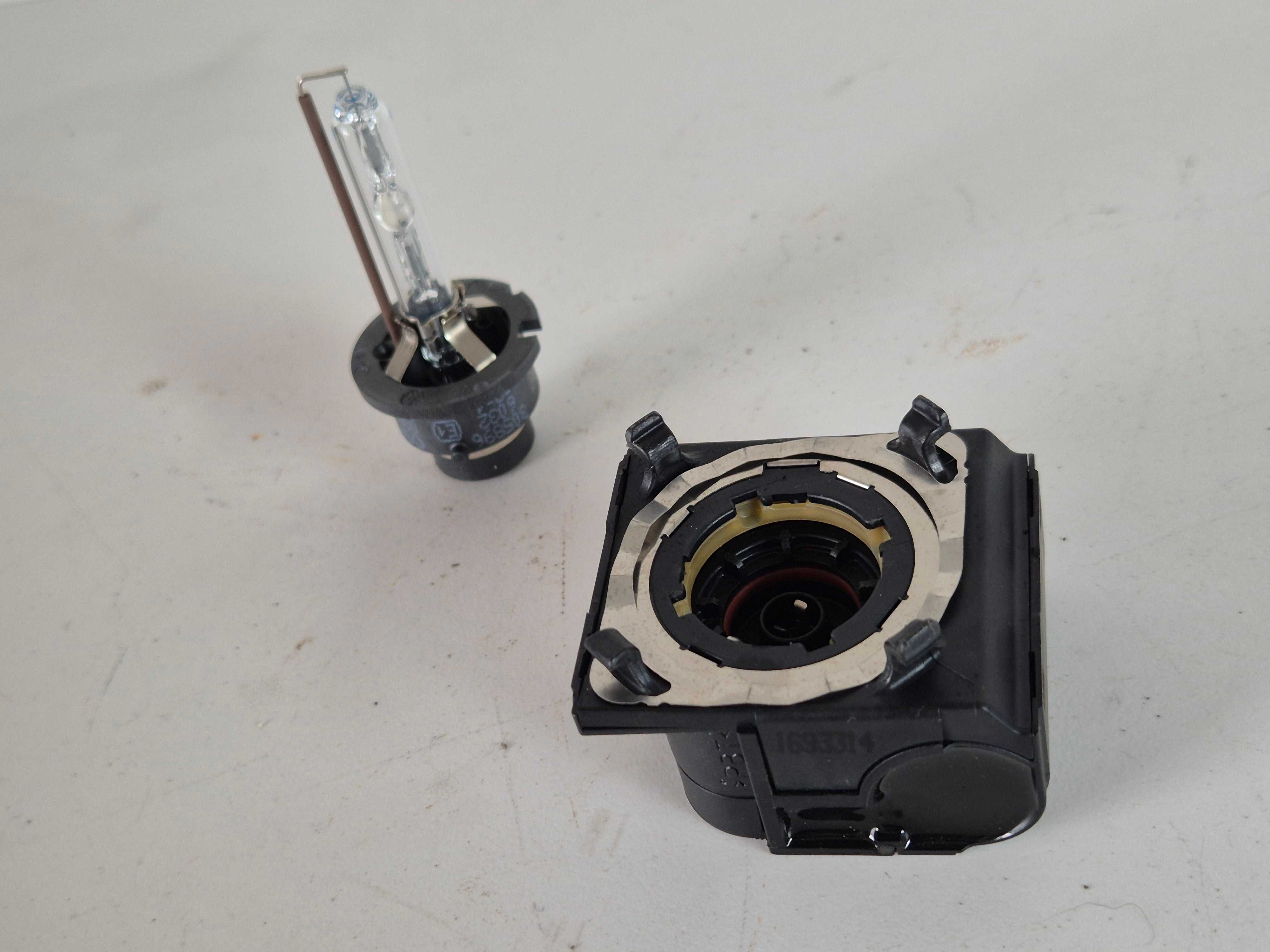 golf V touran caddy vectra c signum starter zapłonnik ksenon xenon