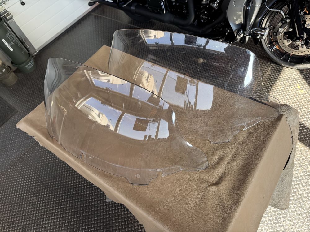 Вітрове скло Harley Davidson