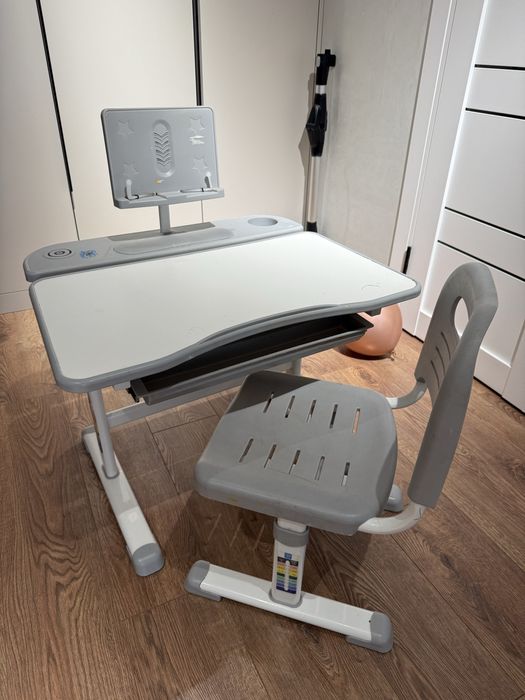 Стіл парта дитячий, стіл письмовий