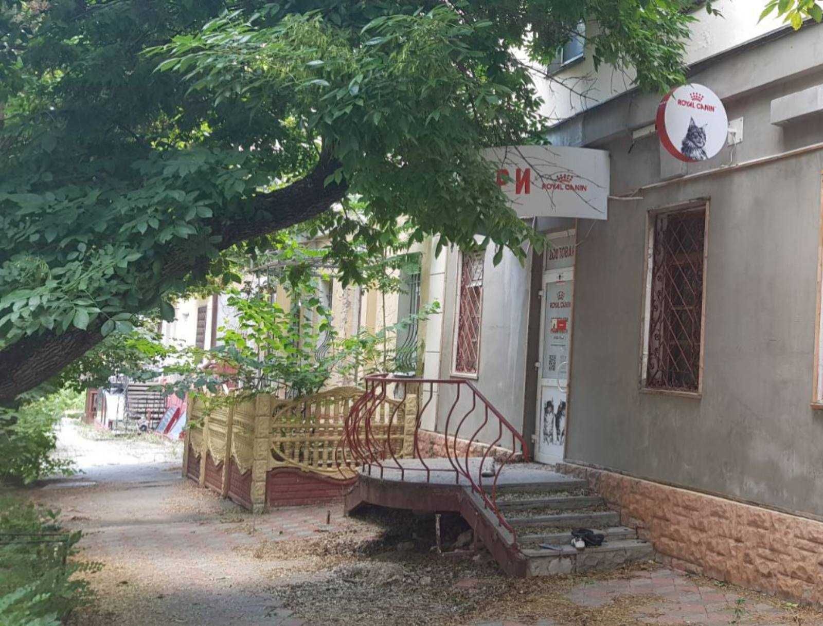 Продам фасадное помещение 100 м.кв Потёмкинская/Суворова.