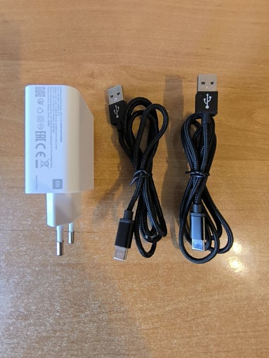 Ładowarka Xiaomi i dwa kable
