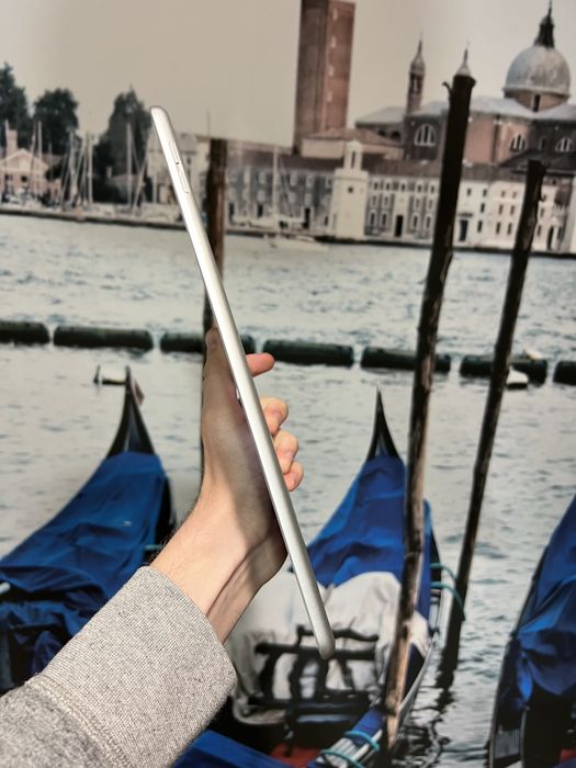 планшет Apple iPad 8 покоління 128gb 2020 10.2 Silver з гарантією