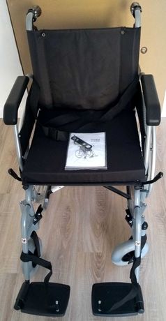 Składany wózek inwalidzki Vitea Care