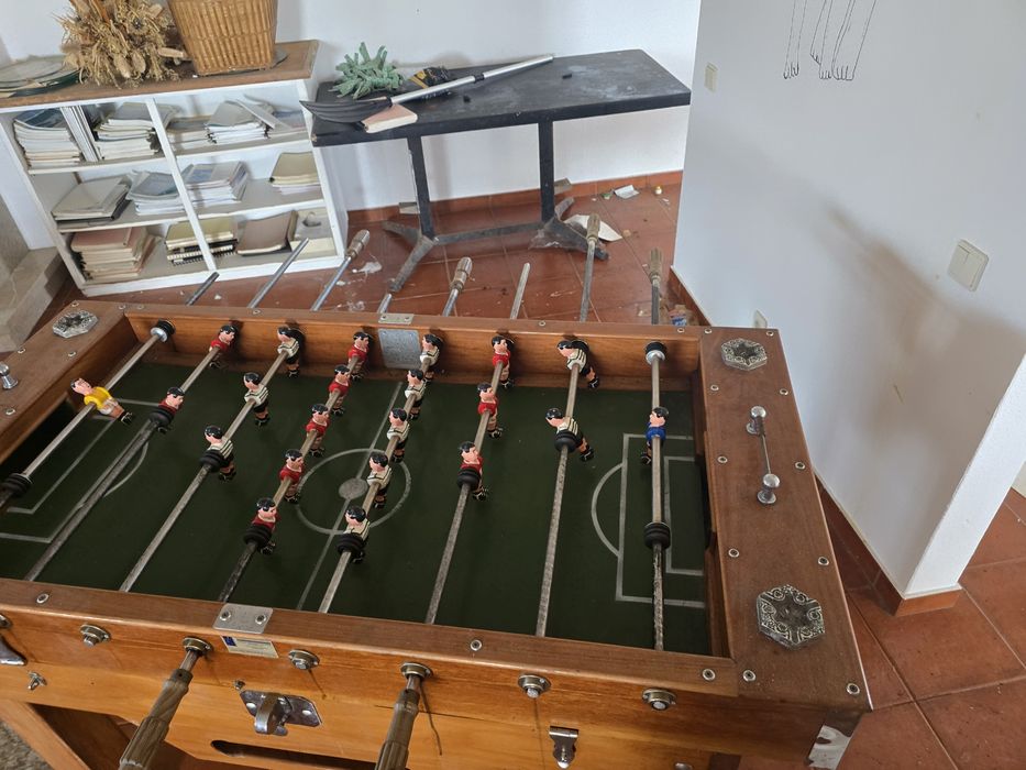 Mesa de Matraquilhos Vintage em Madeira Maciça – Modelo Café Antigo –