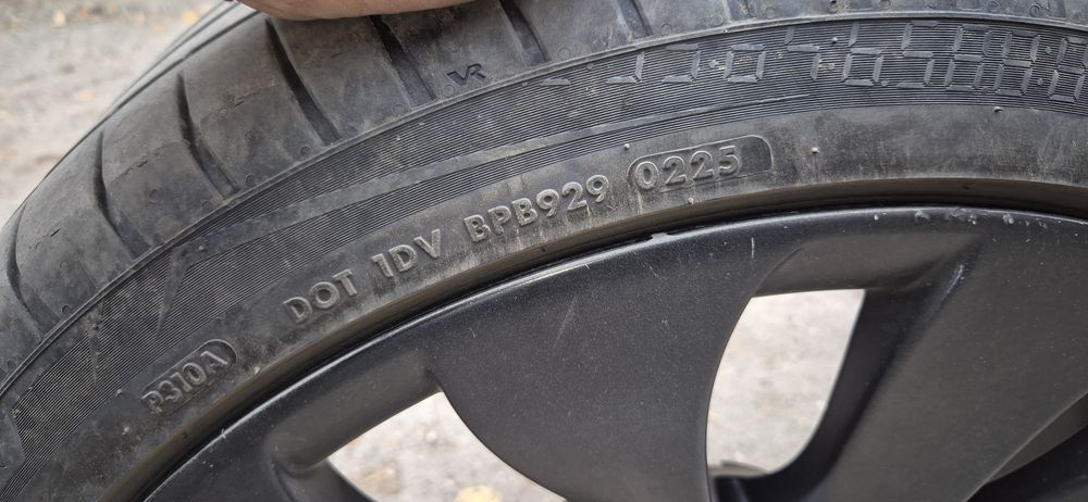 Колеса Tesla Y R21 різноширокий комплект