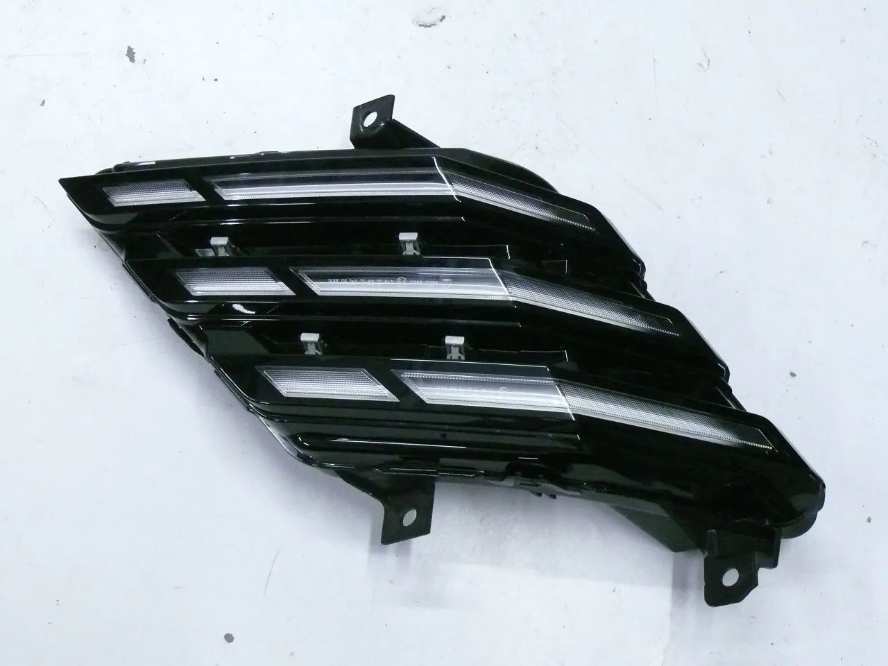 HALOGEN JAZDY DZIENNEJ DRL LEWY PEUGEOT 3008 III 2024 LED