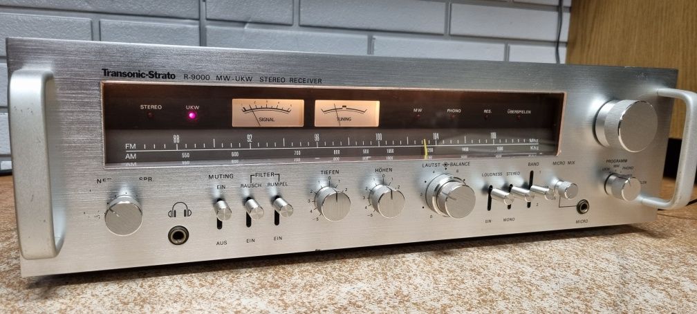 Amplituner vintage Transonic Strato R-9000