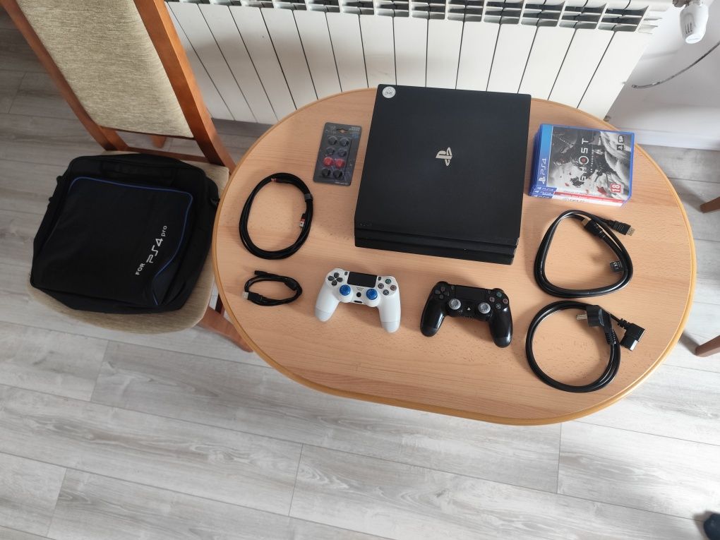 Konsola PlayStation 4 Pro