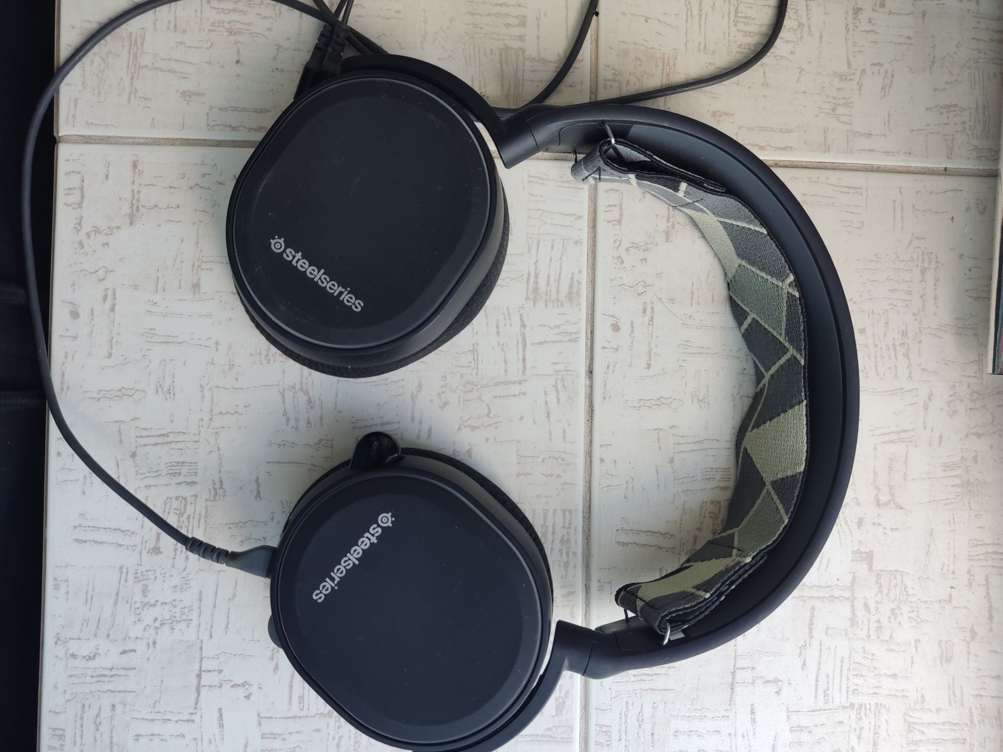 Наушники Steelseries Arctis 3