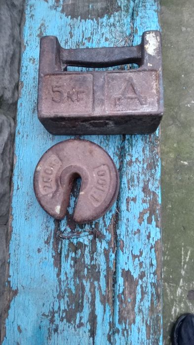 Гиря 5кг и2кгСапожная лапа металическая