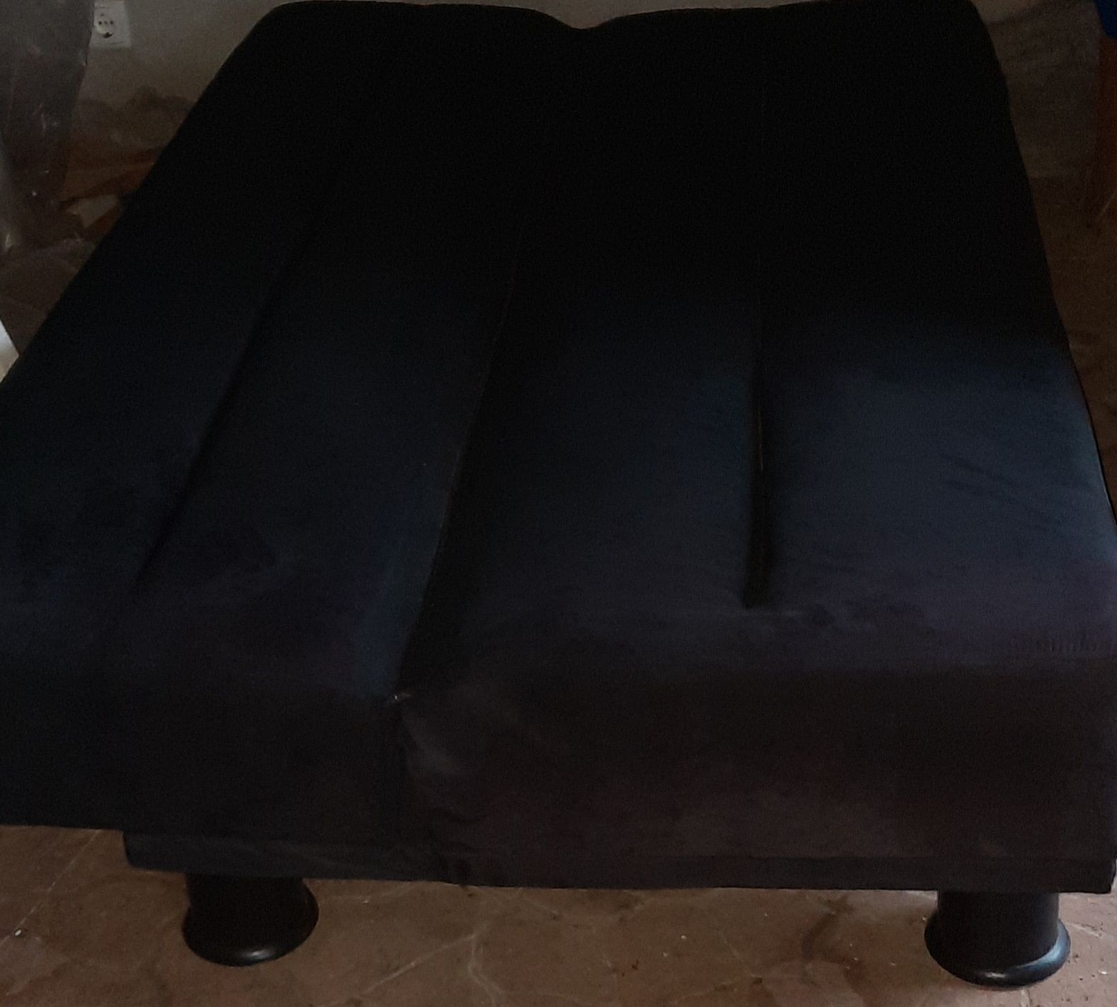 Sofá cama em veludo preto 180cm