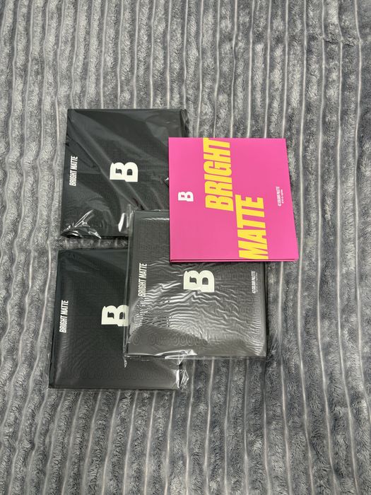 Палетка від Beaty Bay “Bright Matte” 42 Colour Palette