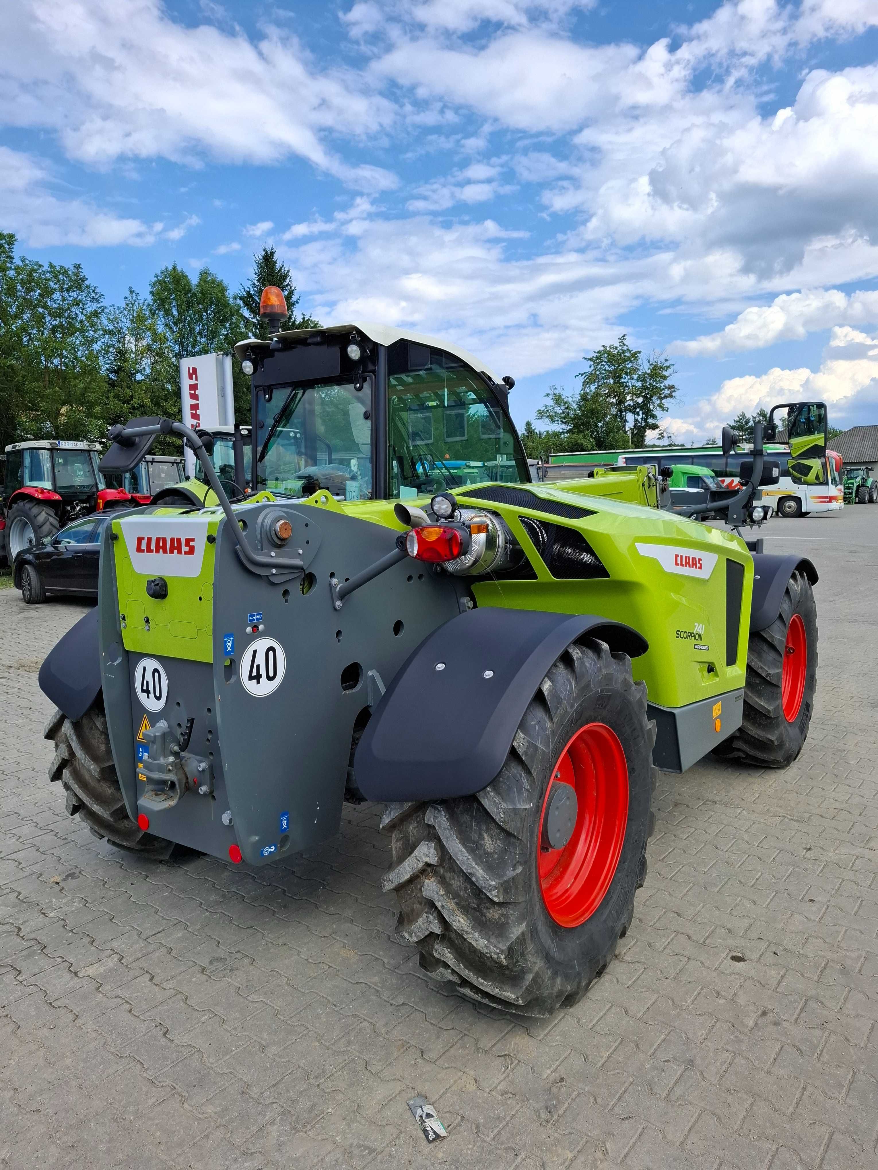 Ładowarka teleskopowa CLAAS SCORPION 741