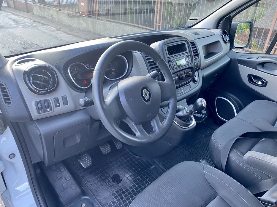 Wynajem blaszak furgon L2H1 Long  Renault Trafic/Vivaro/Expert