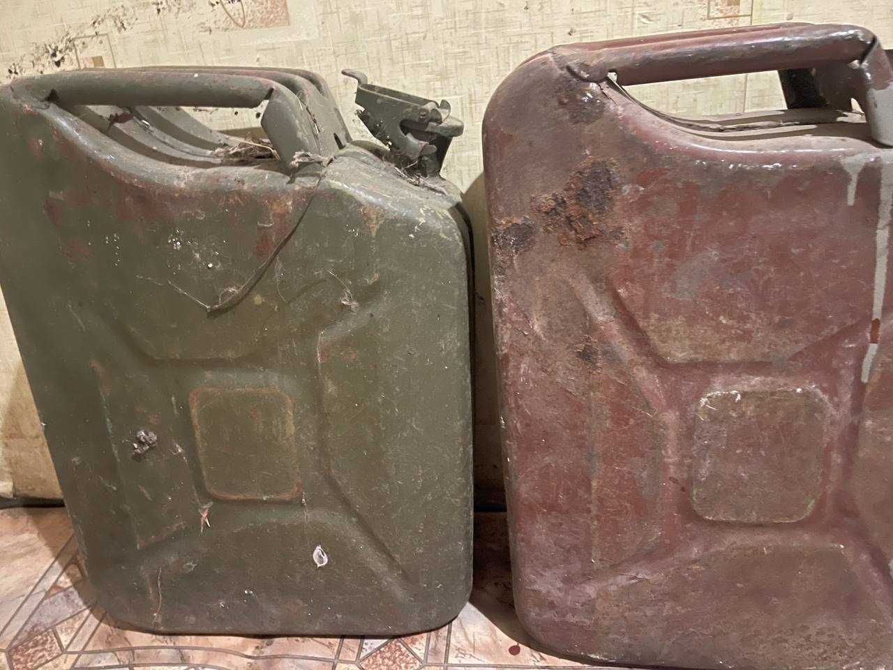 канистры под бензин