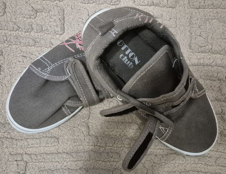 Продам нові дитячі мокасини на хлопчика 32 розміру