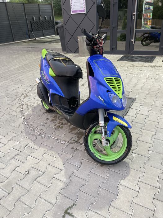 Мопед Piaggio NRG Extrime італія