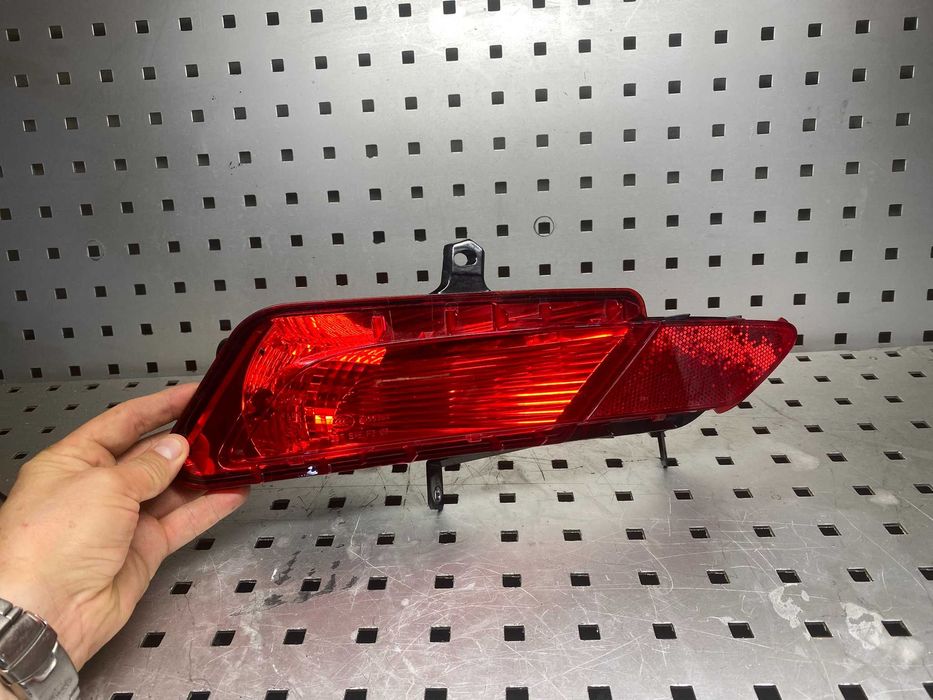 Фонарь в бампере для Volvo XC60   2008-2017  31353285 Лівий