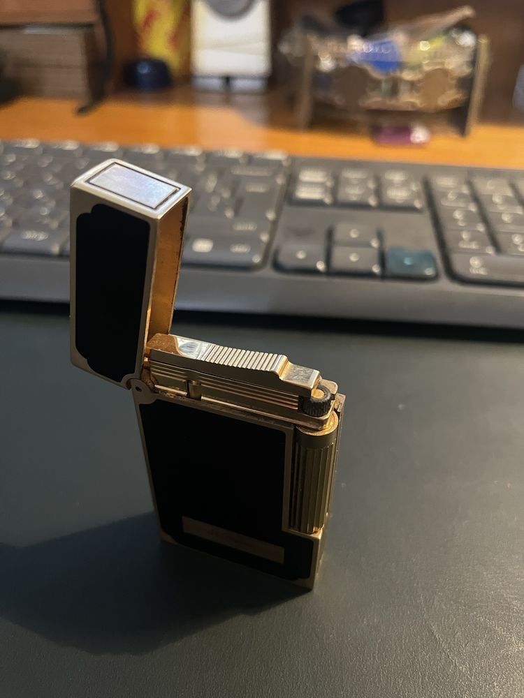 Продам запальничку Dupont