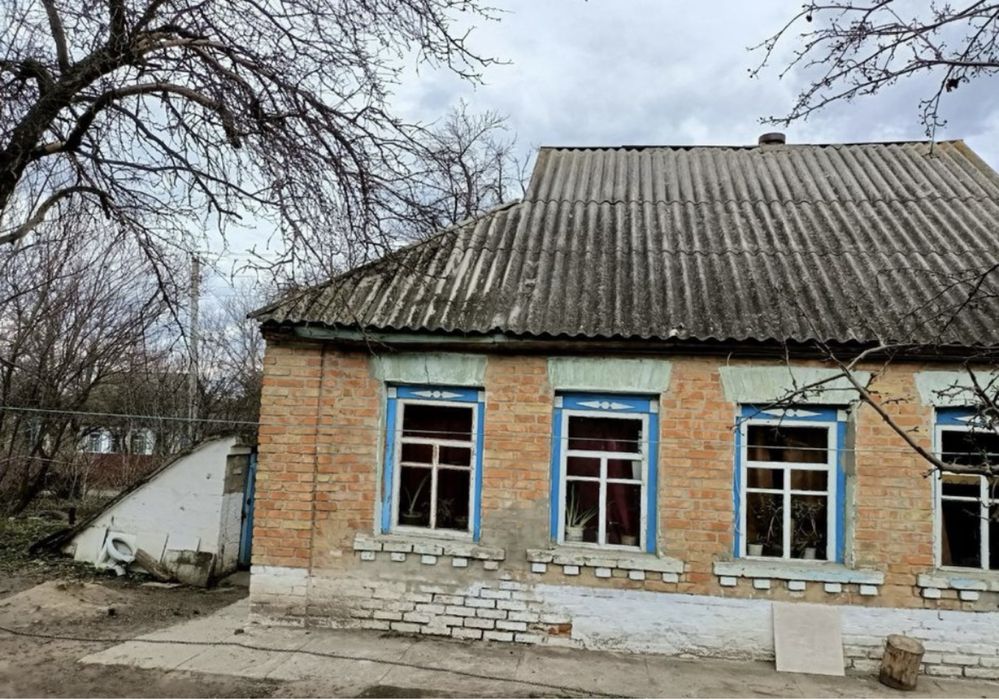 Пролам будинок в селі