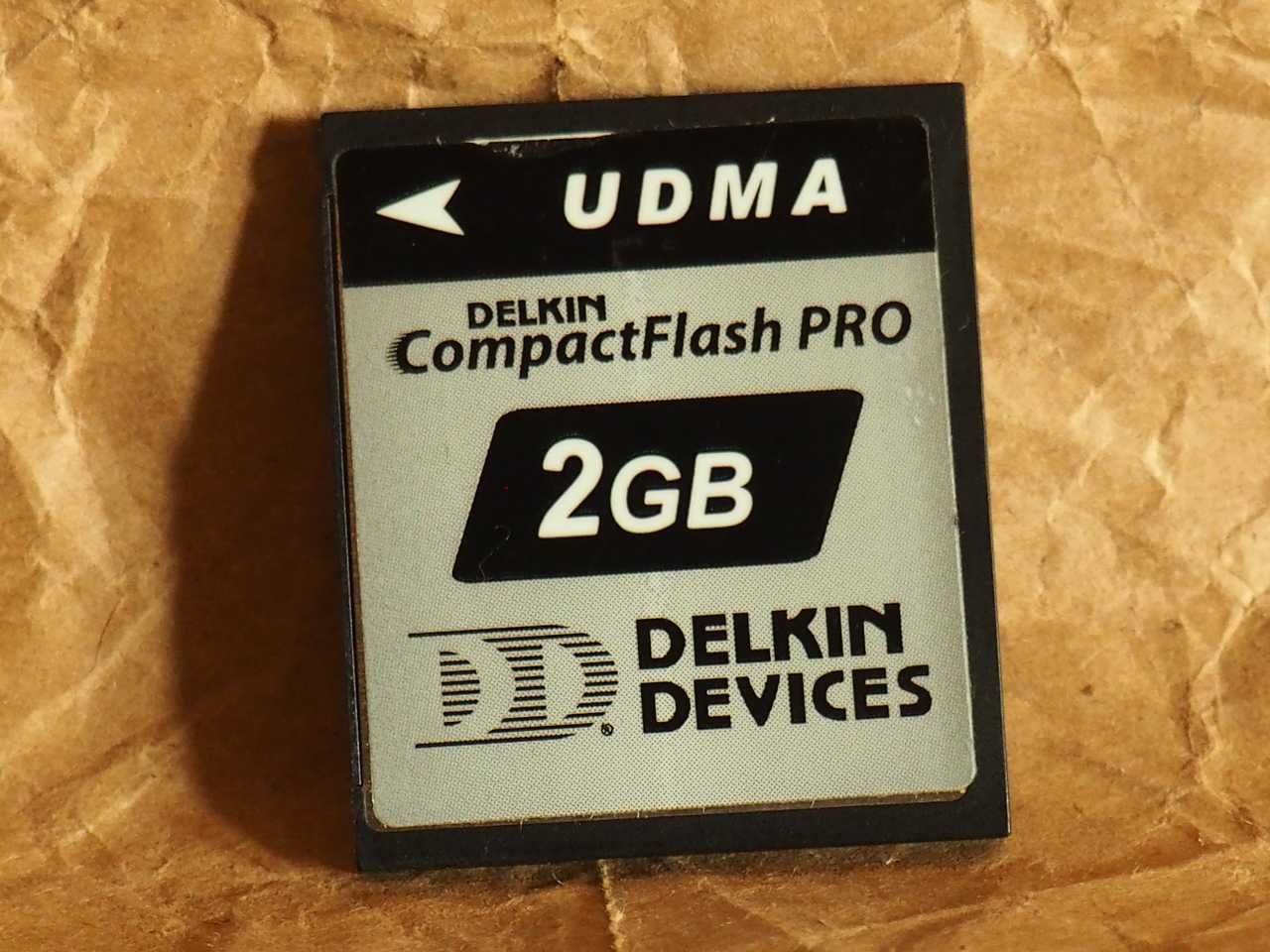 Karta pamięci Delkin Devices Compactflash CF memory card 2GB.