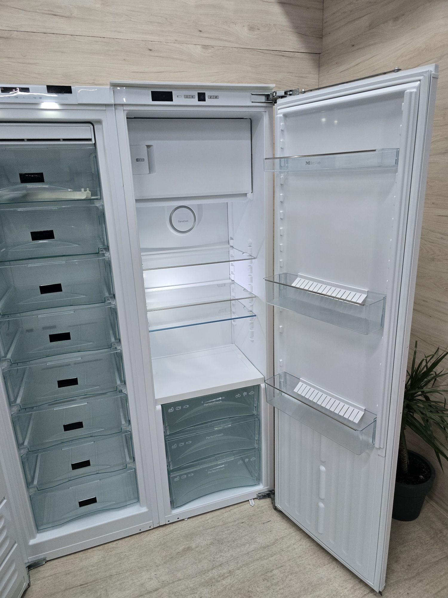Холодильник + Морозилка SIDE-BY-SIDE Мілє NoFrost PerfectFresh