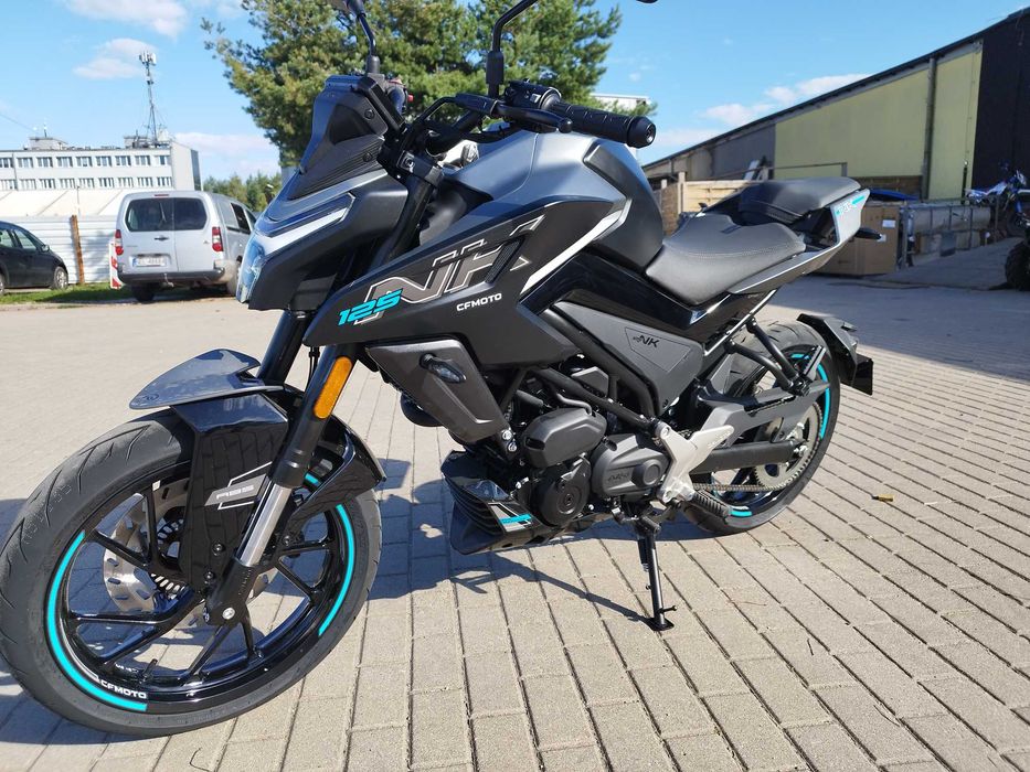 Motocykl 125 CFmoto NK125 chłodzony cieczą