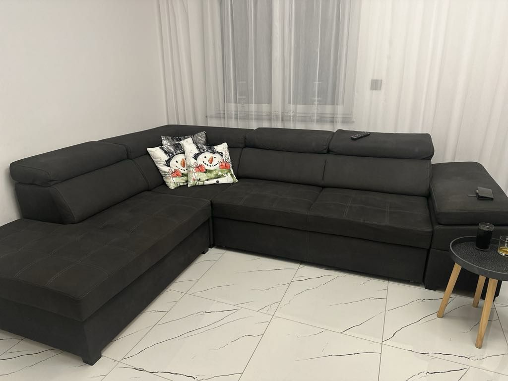 Sofa narożna - super stan. Schowki, funkcja spania