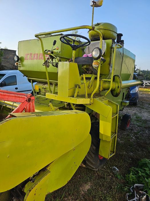 Kombajn. Claas compact 25 z sieczkarnią