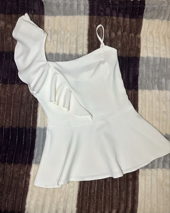 Стильна жіноча майка