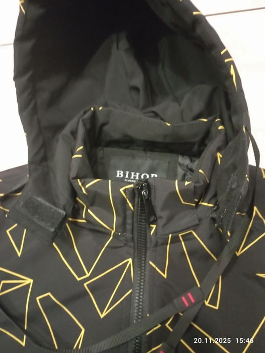 Куртка осіння 134