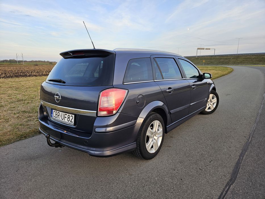 Opel Astra H Lift 1.6 Benzyna OPC Bi-xenon